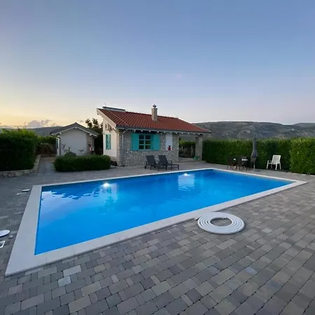 Holiday home Nature House Buna